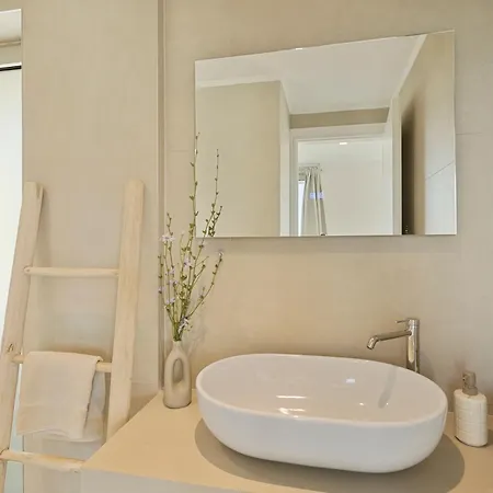 Lemon Garden Arillas